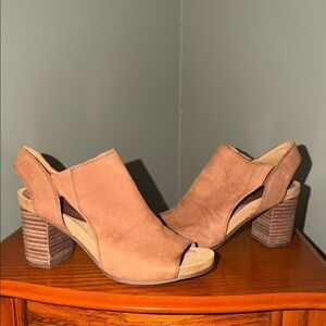 Lucky Brand Saundra Dress Sandals